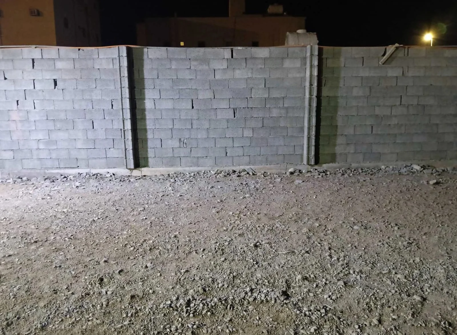 موقع آمن ومحاط بأسوار - شركة أعلى عشرة للتخزين